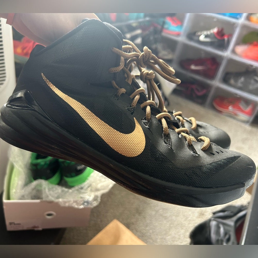 Nike Hyperdunk - image 8